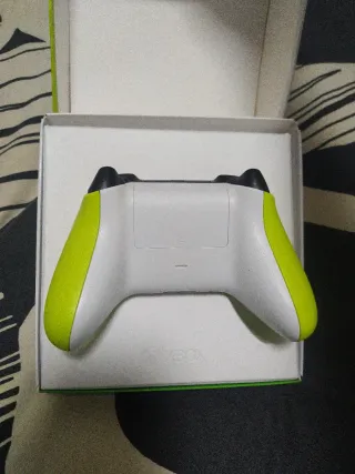 Mando Xbox Electric Volt