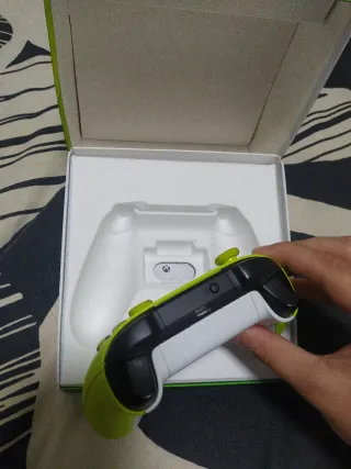 Mando Xbox Electric Volt