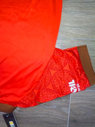 Camiseta Macron Roja Talla M