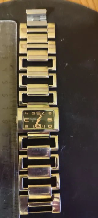 Reloj Festina Mujer Negro y Plateado