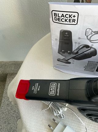 Aspirador de mano Black+Decker Dustbuster BHHV315J