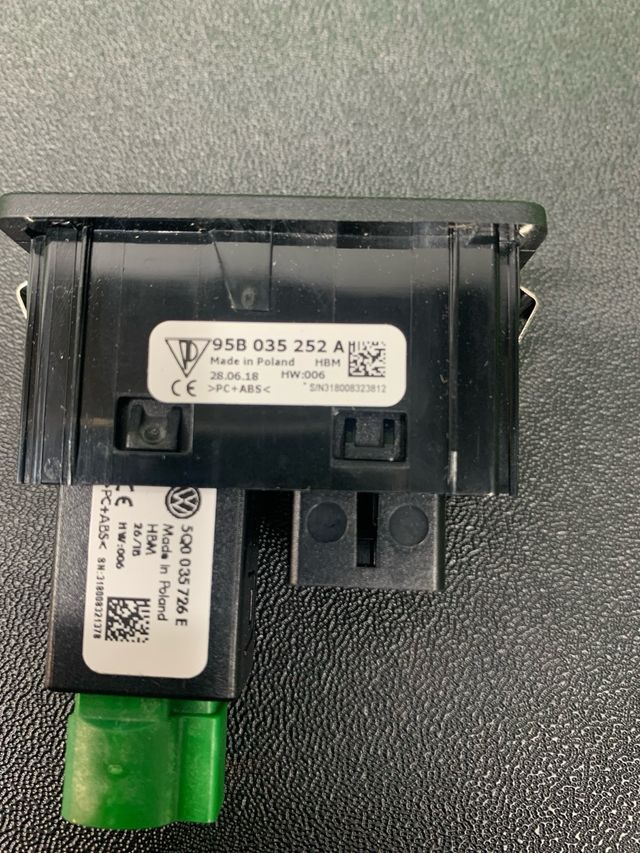 MODULO CONEXION USB AUX-IN PORSCHE MACAN CAYENNE