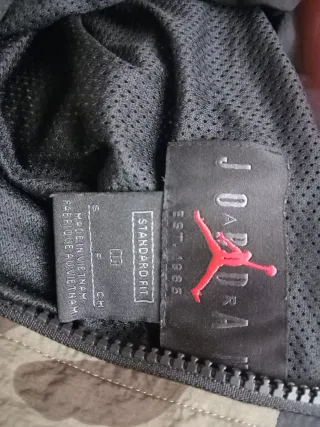 Chaqueta Nike Jordan Camuflaje con Capucha