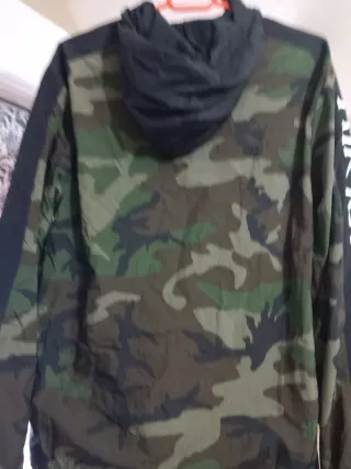 Chaqueta Nike Jordan Camuflaje con Capucha