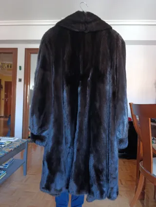 Abrigo de piel alta peletería