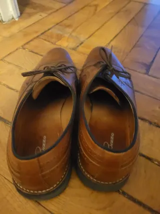 Zapatos de vestir de cuero para hombre