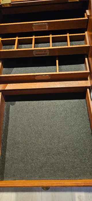 Joyero British 1929 madera y cristal