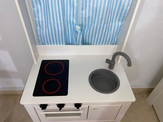 Cocinita de madera infantil