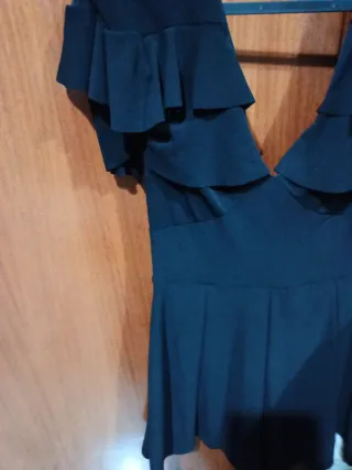 Mono Bershka Negro Talla M,ideal para salir noche