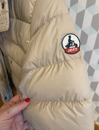 Chaqueta plumón beige