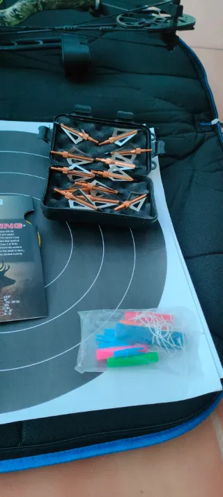 Arco caza PSE Uprising compuesto poleas caza tiro