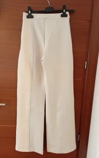 Pantalones anchos Zara