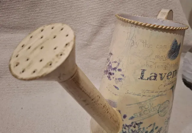 Regadera Decorativa Vintage Metálica Lavanda