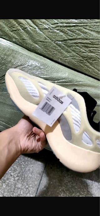 Adidas Yeezy 700 V3 Azael