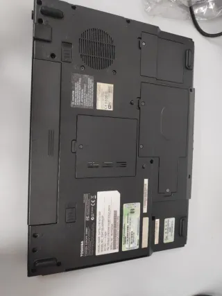 Portátil Toshiba Satellite Negro/Plata