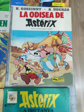 8 comics de Asterix y Tintin. Tapa dura