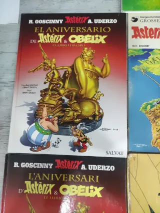 8 comics de Asterix y Tintin. Tapa dura
