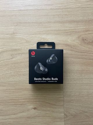 Auriculares Beats Studio Buds Negros