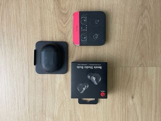 Auriculares Beats Studio Buds Negros