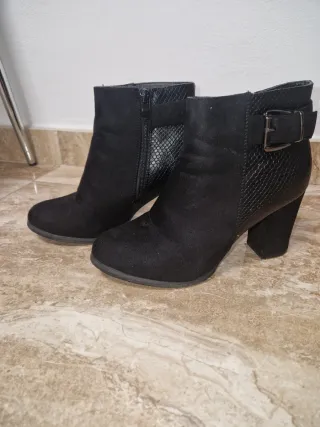 Botines negros de tacón – Talla 38 – Perfectos