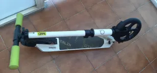 Patinete Oxelo blanco y verde