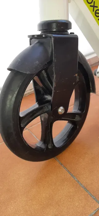 Patinete Oxelo blanco y verde