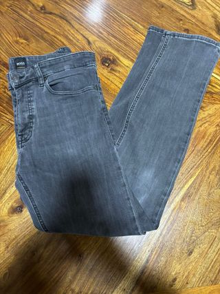 Pantalones grises Hugo Boss