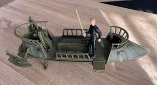 Star Wars Tatooine Skiff (figura de luke incluida)