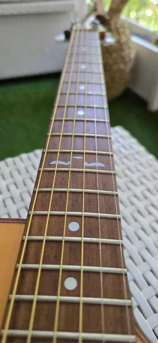 Guitarra Electroacústica MR