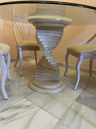 Mesa redonda cristal y mármol,4 sillas incluidas