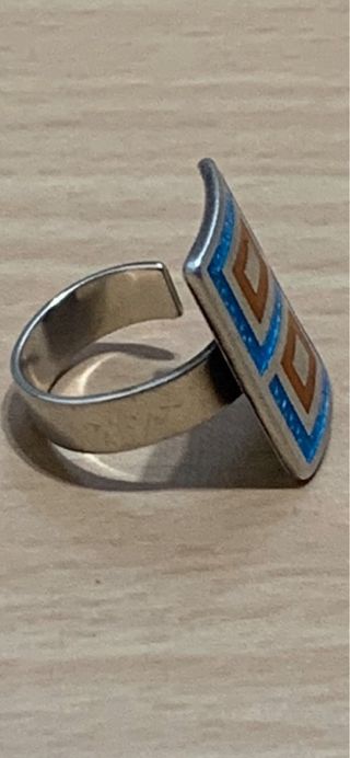 Joya de Autor: Anillo de Plata Maciza .925