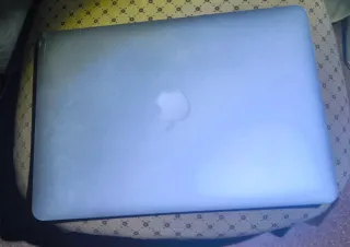 MacBook Air 13” 2017 i5 8GB 128SSD – Tastiera US