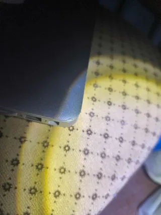 MacBook Air 13” 2017 i5 8GB 128SSD – Tastiera US