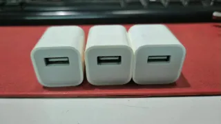 Cargador Apple 5W Original US/UK + Adaptador EU