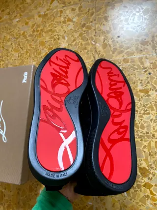 Christian Louboutin Sneakers Nere con Borchie