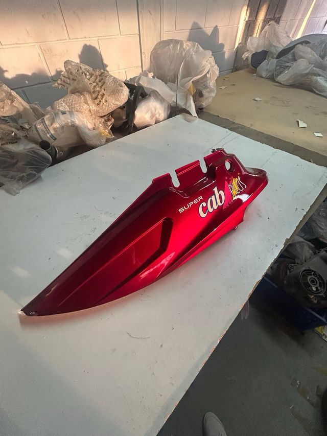 Tapa lateral Izq Hyosung Super Cab Plus