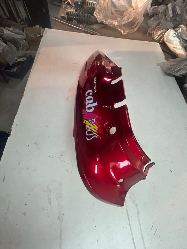 Tapa lateral Izq Hyosung Super Cab Plus