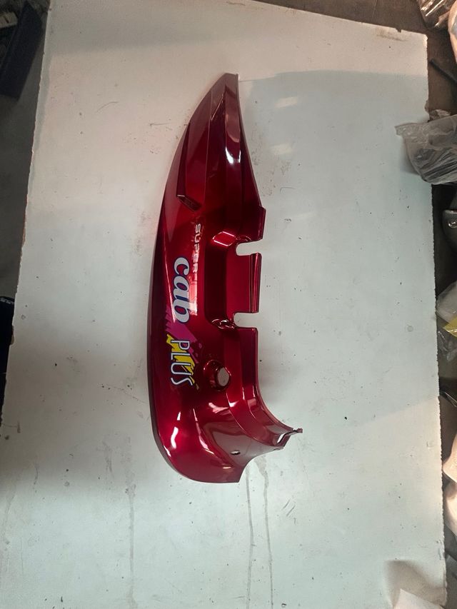 Tapa lateral Izq Hyosung Super Cab Plus