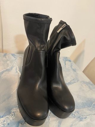 Botines Bershka Negros Talla 38 Plataforma Tacón
