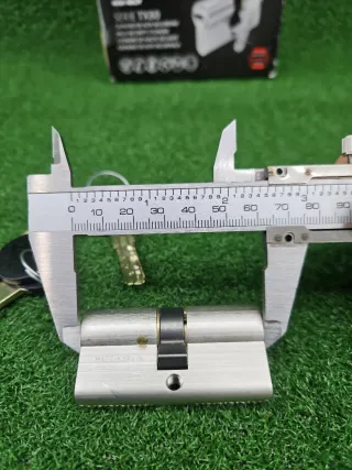 Cilindro TESA Serie TX80 con 5 llaves