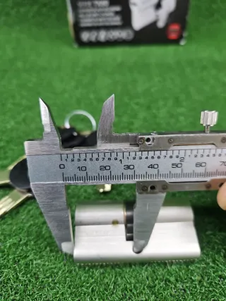 Cilindro TESA Serie TX80 con 5 llaves