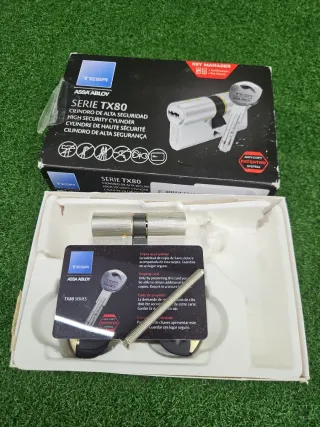 Cilindro TESA Serie TX80 con 5 llaves
