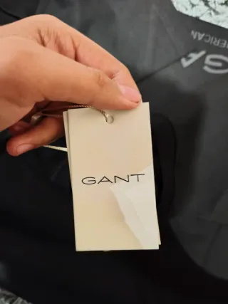 Camiseta GANT Negra