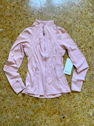 Giacca Lululemon definita rosa
