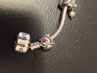 Pulsera Pandora con 8 charms