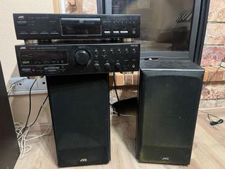 Equipo de música JVC XL-V184 y RX-416V