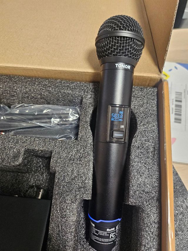 Sistema di microfoni wireless TONOR 750