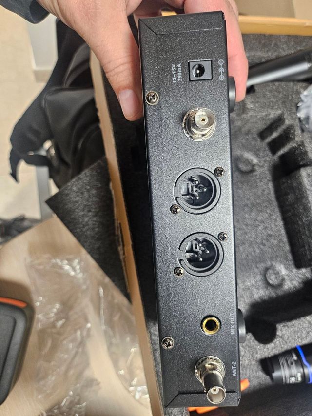 Sistema di microfoni wireless TONOR 750