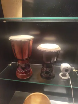 2 tamburi decorativi africani