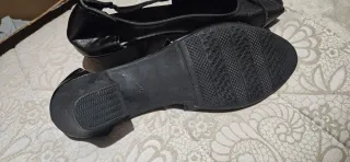 Sandalias negras de mujer